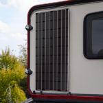 Panneau solaire unisun 100W posé sur camping-car