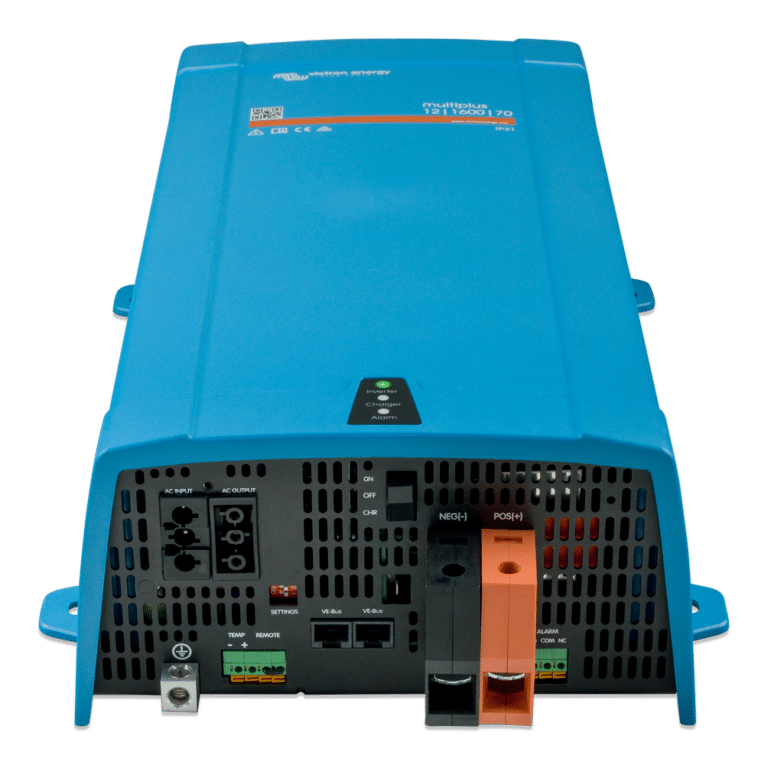 Chargeur Convertisseur Multiplus 12/1600/70 Victron vu de biais
