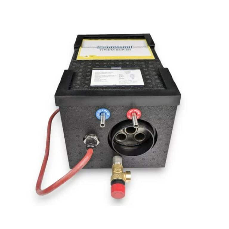Chauffe-eau Pundmann Air 6L 24 V - 400 W de Captivan, idéal pour obtenir de l'eau chaude en van ou camping-car.