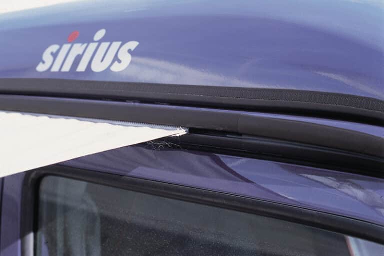 multirail pour Van aménagé sur VW T4 T5 ou T6. En vente chez captivan.fr