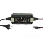 Chargeur smart Lithium 3.5A Captivan : recharge batterie auxiliaire véhicule loisirs, transformant 230V AC en 12V DC.