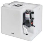 KIT RÉSERVOIR 77L+ POMPE 12V OSCULATI de Captivan, pour eau à bord, capacité 77 L, pompe 12 V débit 12.8 L/min.