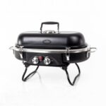 CAMP4 SUPPORT DE GRILL POUR BARBECUE GAZ AVEC CHARIOT chez Captivan, accessoire pliable pour transformer votre barbecue en grill de table.