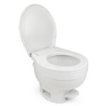 THETFORD AQUA MAGIC VI, toilettte fixe hygiénique avec chasse d'eau, disponible chez Captivan en modèle haut ou bas.