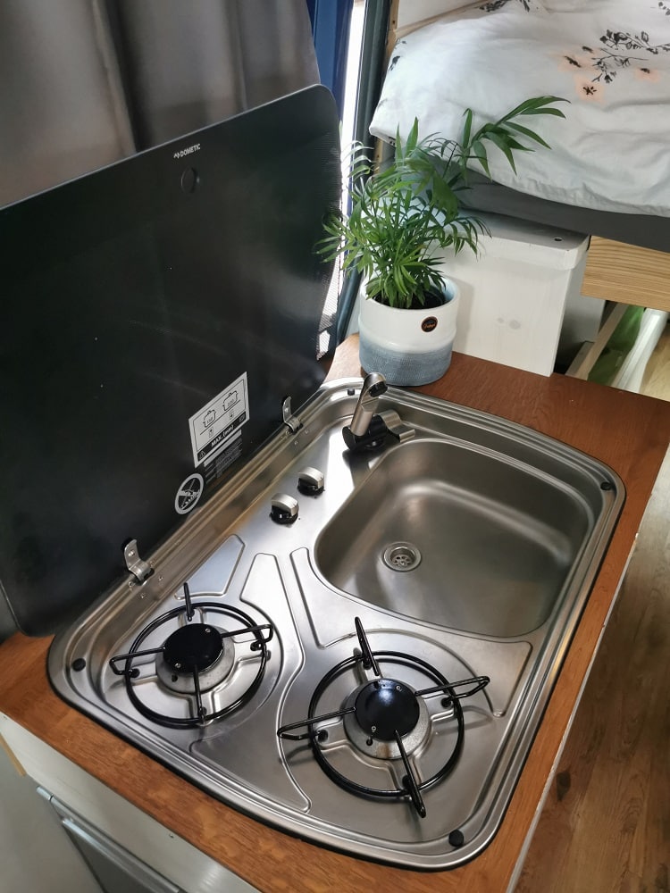 Top 1 Captivan : La plaque de cuisson Dometic HSG 2445